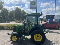 Obsttraktor John Deere 4066R