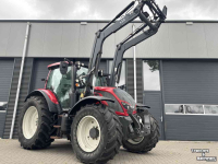 Schlepper / Traktor Valtra N104 Active