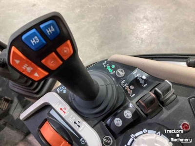 Obsttraktor Massey Ferguson 3 V 95 Dyna 2 Fruit Fruitteelt smalspoor