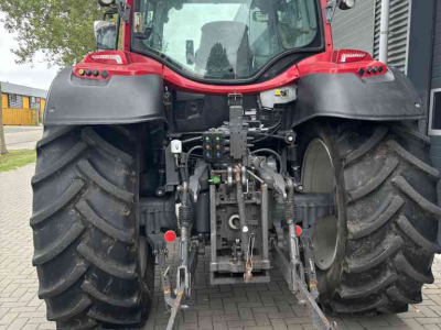 Schlepper / Traktor Valtra N104 Active