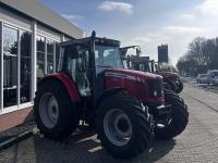 Schlepper / Traktor Massey Ferguson 6445 Tier 3 Perkins