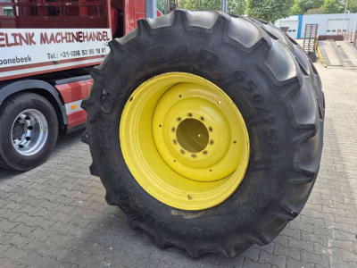 Räder, Reifen, Felgen & Distanzringe Good Year 650/75R38 19mm op JOHN DEERE velgen