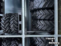 Räder, Reifen, Felgen & Distanzringe Trelleborg 540/65x34 & 440/65x24 op velgen