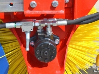 Kehrmaschine Qmac Zijborstel voor veegmachine