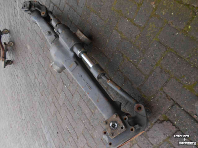 Gebrauchte Teile für Traktoren Steyr sige vooras