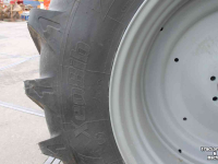 Räder, Reifen, Felgen & Distanzringe Michelin 710/60R42 Xeobib trekkerbanden achterbanden wielen velgen 8-gaats tractorbanden