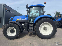 Schlepper / Traktor New Holland T7050