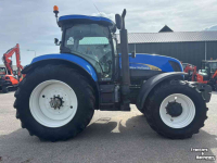 Schlepper / Traktor New Holland T7050