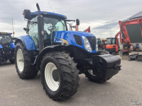 Schlepper / Traktor New Holland T7050