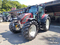 Schlepper / Traktor Valtra N174 Direct
