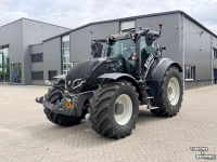 Schlepper / Traktor Valtra T235 Direct Smart Touch