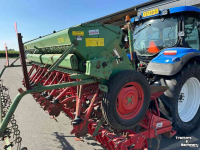 Drillmaschine Lely Terra Rotorkopeg met Hassia DU 100 zaaimachine