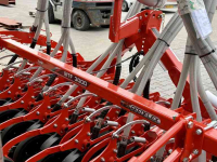 Sonstiges Sämaschinen, Legemaschinen und Zubehör Kuhn BTF 3000