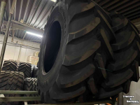 Räder, Reifen, Felgen & Distanzringe Vredestein 710/75R42