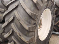Räder, Reifen, Felgen & Distanzringe New Holland 800/65R32 Michelin XM28