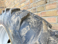 Räder, Reifen, Felgen & Distanzringe Kleber 270/95R54