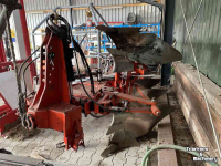 Pflüge Kuhn 4-schaar