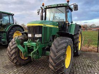 Schlepper / Traktor John Deere 7710