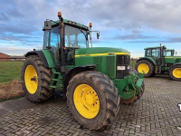 Schlepper / Traktor John Deere 7710