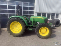 Schlepper / Traktor John Deere 5055E