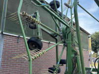 Schwader Krone Swadro 900 met opklapbare tandarmen