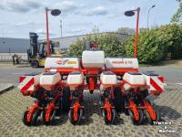 Einzelkornsägeräte Kuhn Maxima 6 rij maiszaaimachine
