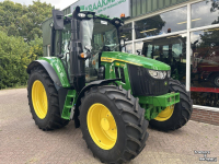 Schlepper / Traktor John Deere 6M 125