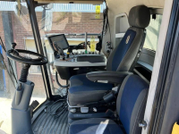 Mähdrescher New Holland CR 8.80