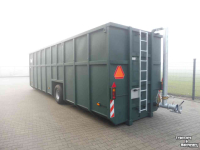 Gülle Transporttankwagen  Wernsmann Gülle Feldrand Container