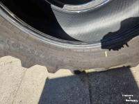 Räder, Reifen, Felgen & Distanzringe BKT 710/70R42 VF. V-Flecto. Demoset