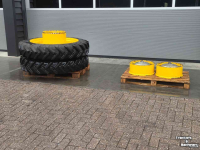 Räder, Reifen, Felgen & Distanzringe Volvo 270/95R36