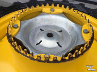 Räder, Reifen, Felgen & Distanzringe Volvo 270/95R36
