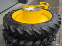 Räder, Reifen, Felgen & Distanzringe Volvo 270/95R36