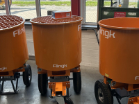 Sägemehl Streuer für Liegeboxen Flingk FLINGK SE250