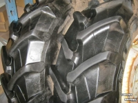 Räder, Reifen, Felgen & Distanzringe Pirelli 380/85R28 TM600