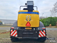 Feldhäcksler New Holland FR 550