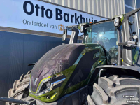 Schlepper / Traktor Valtra Q225