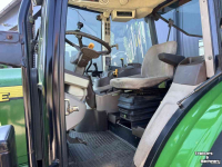 Schlepper / Traktor John Deere 5720