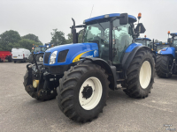 Schlepper / Traktor New Holland TS115A