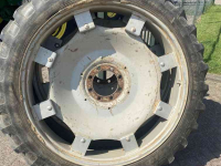 Räder, Reifen, Felgen & Distanzringe Alliance 11.2-48, 270/95R48 op verstelbare velg