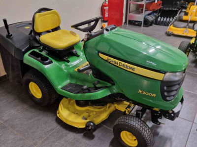 Aufsitzrasenmäher John Deere X300R