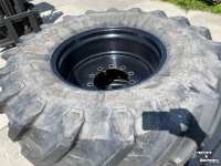 Räder, Reifen, Felgen & Distanzringe  710/70R38 + 600/65R28 Trelleborg TM800