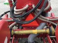 Drillmaschine Kverneland Optima HD e-drive 8R maiszaaimachine