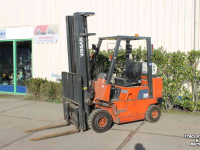 Gabelstapler Nissan A25PU heftruck forklift gabelstapler gas
