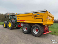 Schlepper / Traktor John Deere 6155R Tractor 200 Pk + Gronddumper Tandemasser (22 ton)