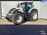 Schlepper / Traktor Valtra T154D