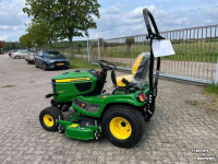 Aufsitzrasenmäher John Deere X940 Zitmaaier