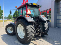 Schlepper / Traktor Valtra N141
