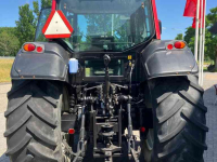 Schlepper / Traktor Valtra N141