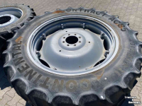 Räder, Reifen, Felgen & Distanzringe New Holland 340/85R38